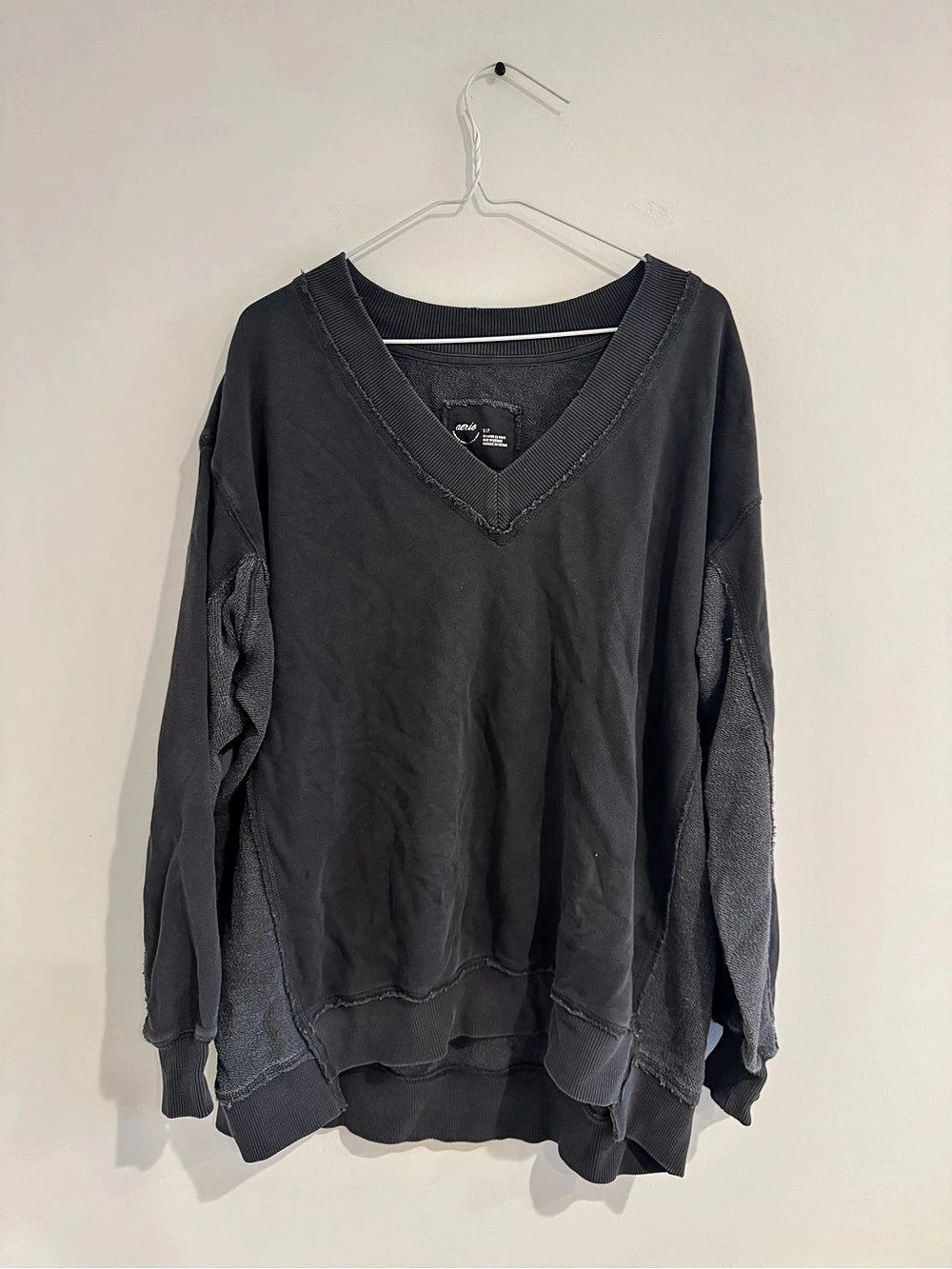 aerie Oversized V-Neck Sweatshirt Black Small
